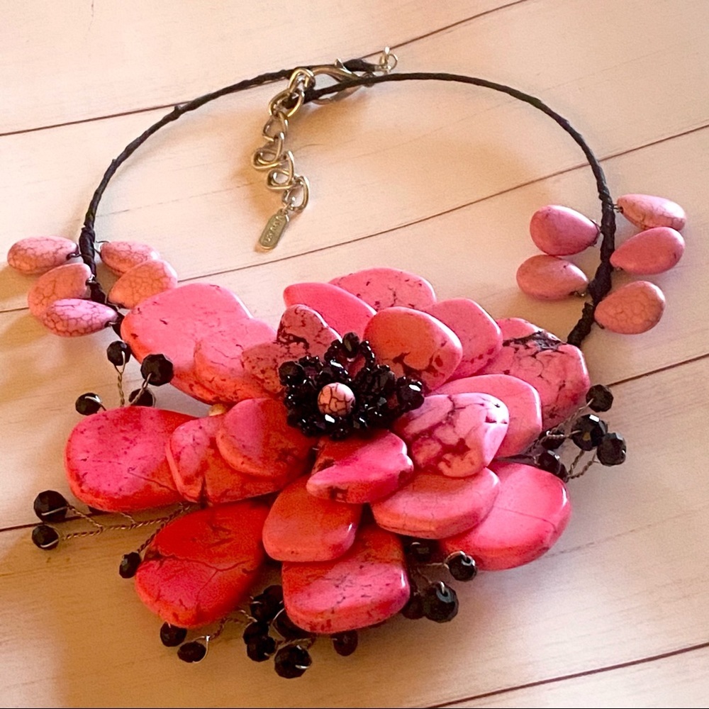 Vincero Stone Statement Necklace